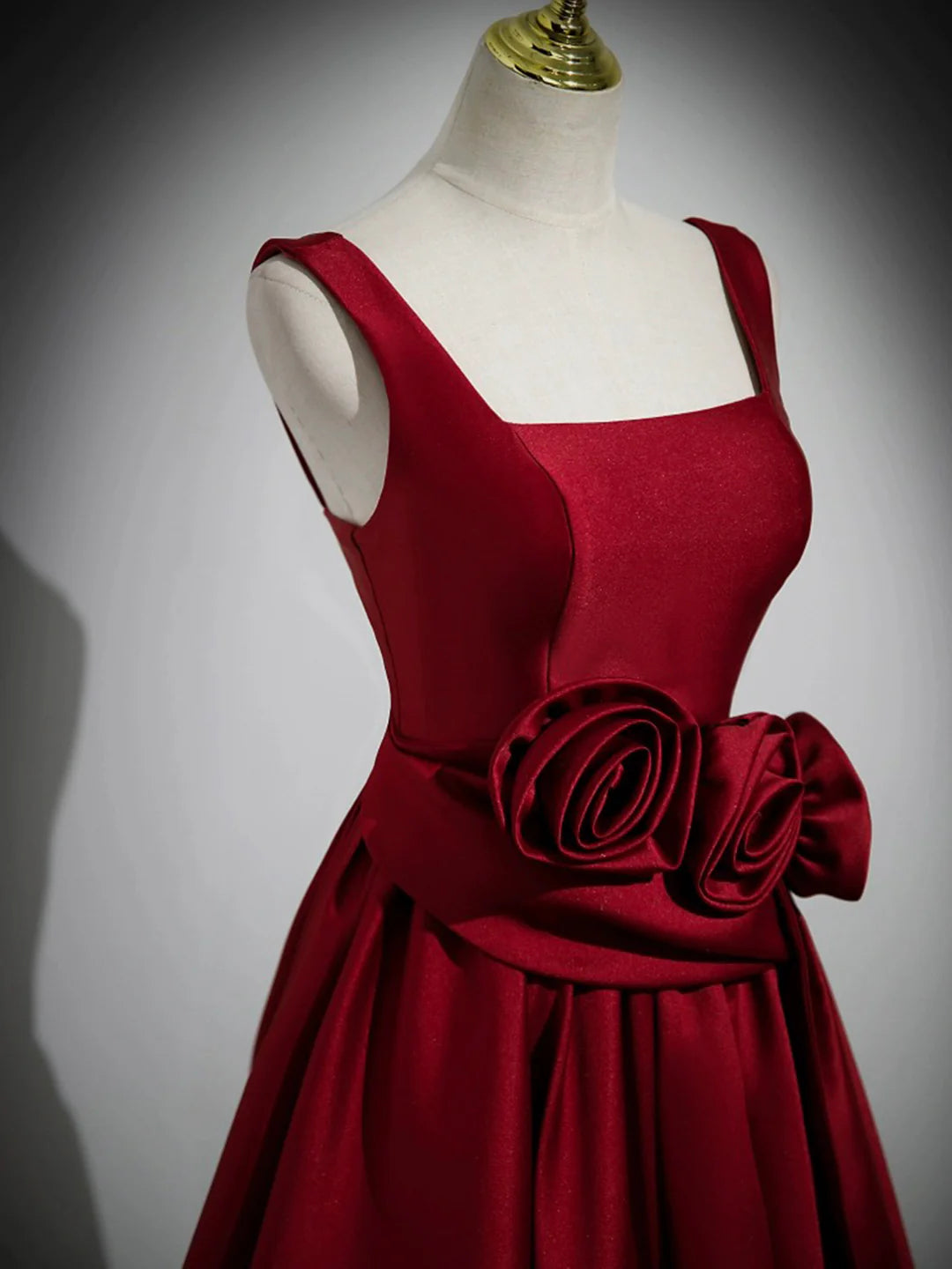Robe Weitese A-Line à bretelles larges en satin bordeaux, robe de bal longue avec robe de soirée fleurie